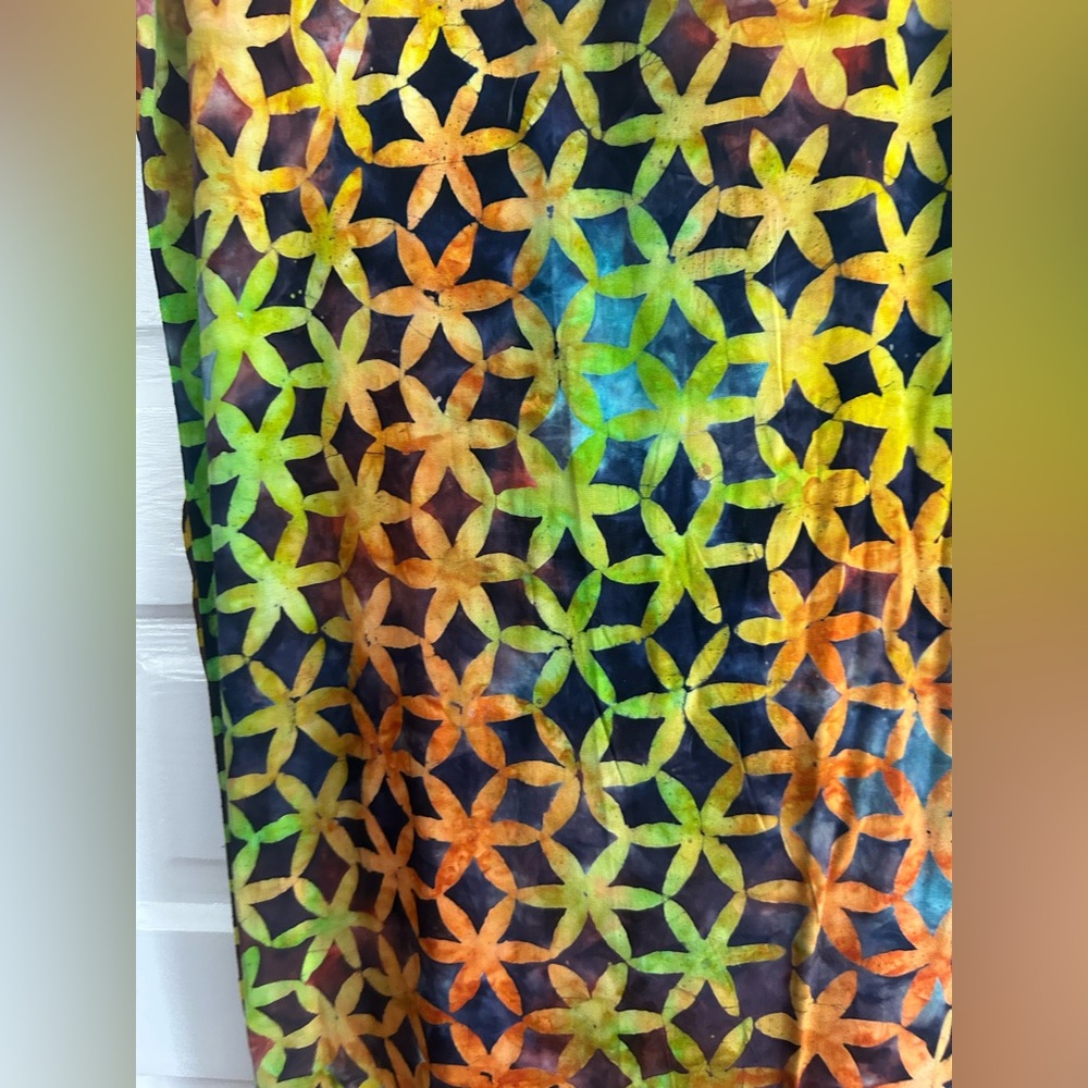 NWOT Large Hand-dyed Parisian Shawl - Picture 2 of 4
